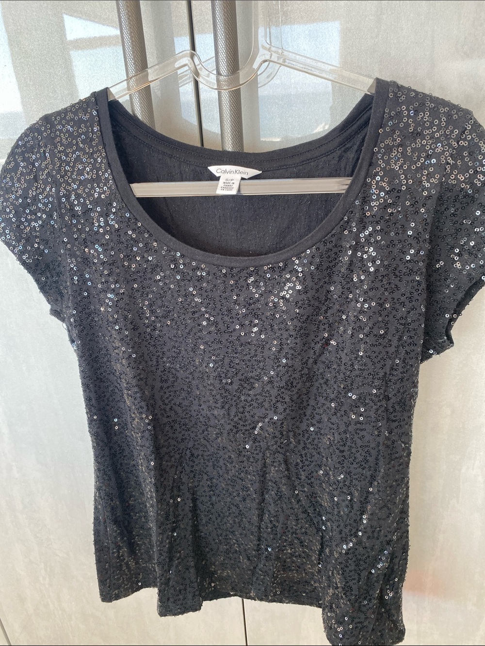 Calvin Klein Black Short-Sleeve Sequin Scoop Neck Tee size S